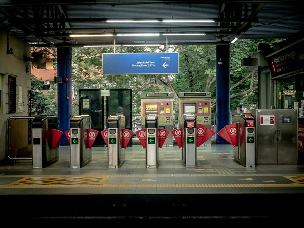 How do you find rentals that cater specifically to outdoor enthusiasts in the UK?